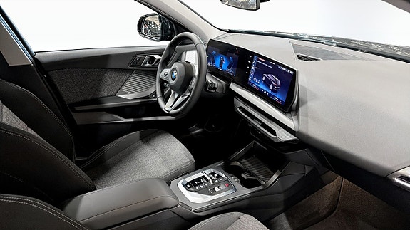 BMW 120 3 of 13