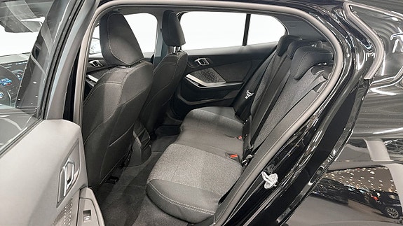 BMW 120 5 of 13