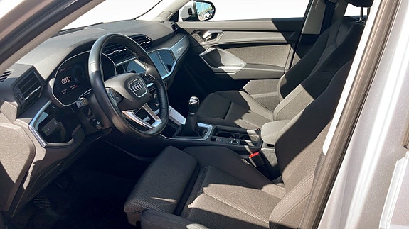 Audi Q3 7 of 13