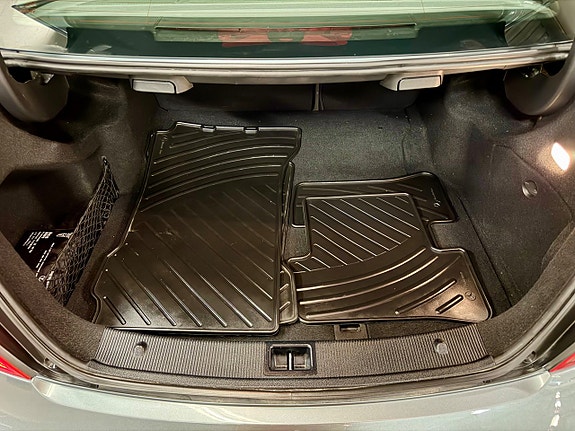 Mercedes-Benz C180 12 of 13