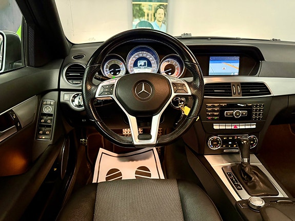 Mercedes-Benz C180 6 of 13