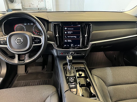 Volvo V90 Cross Country 12 of 14