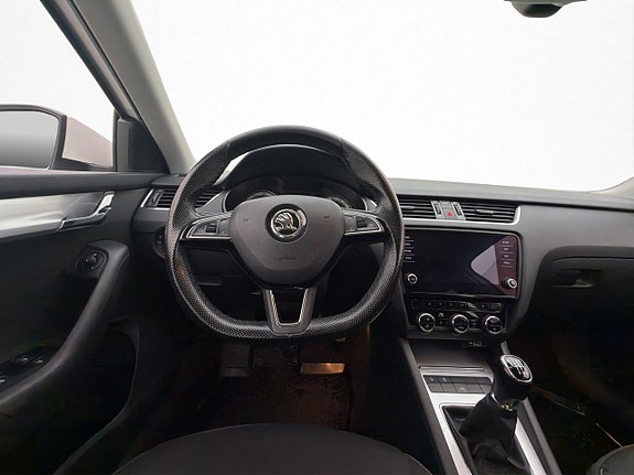 Skoda Octavia 15 of 30