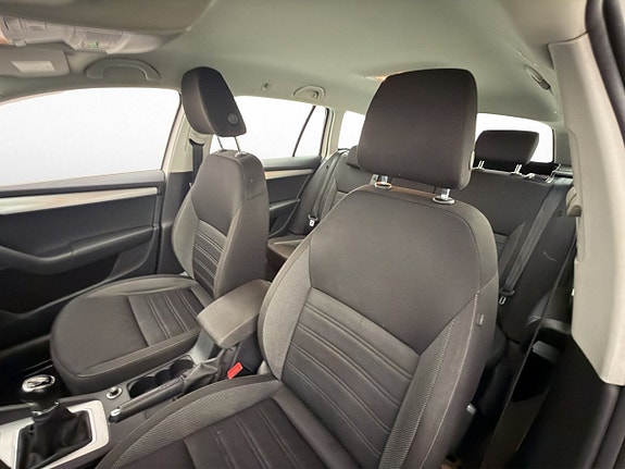 Skoda Octavia 13 of 30