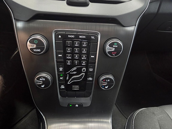 Volvo V40 19 of 20