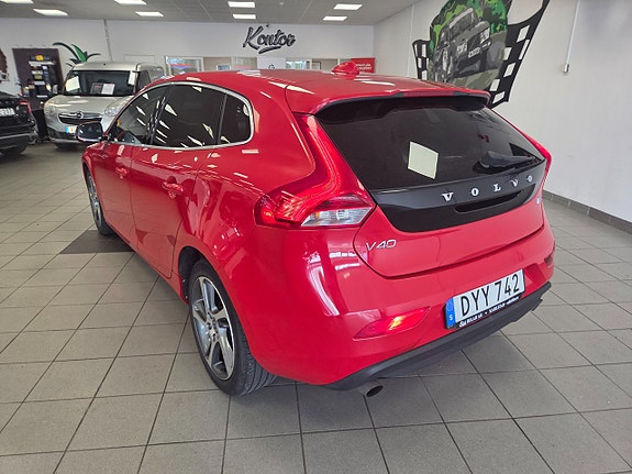 Volvo V40 5 of 20