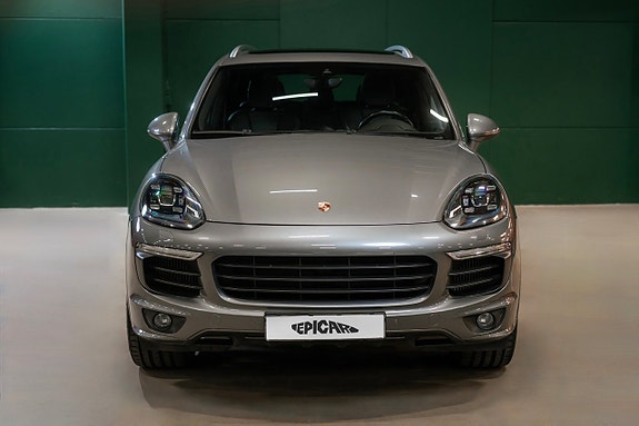 Porsche Cayenne S 5 of 29