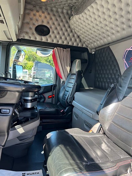 Scania S730 V8 6x2 Dragbil, Hydraulik, Klädd inredning 11 of 12