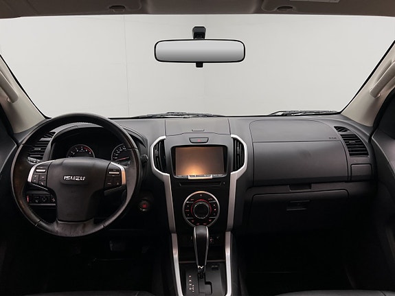 Isuzu D-max 15 of 30