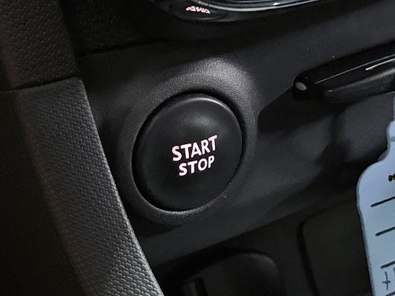 Renault Clio 26 of 28