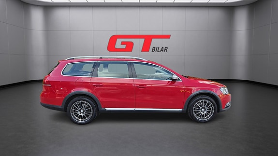 Volkswagen Passat Alltrack 9 of 22
