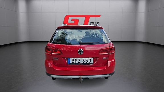Volkswagen Passat Alltrack 7 of 22