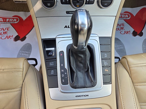 Volkswagen Passat Alltrack 20 of 22
