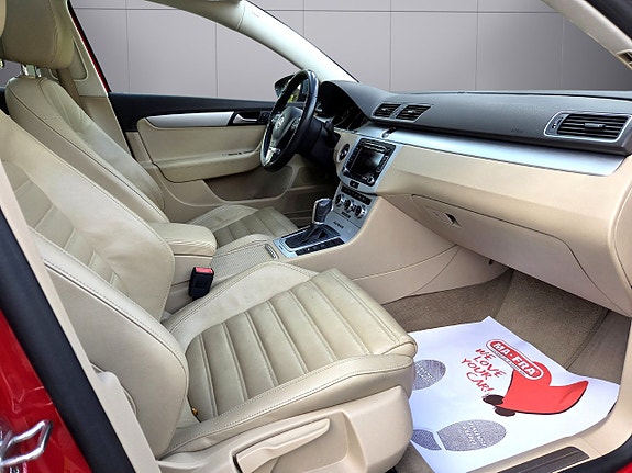 Volkswagen Passat Alltrack 13 of 22