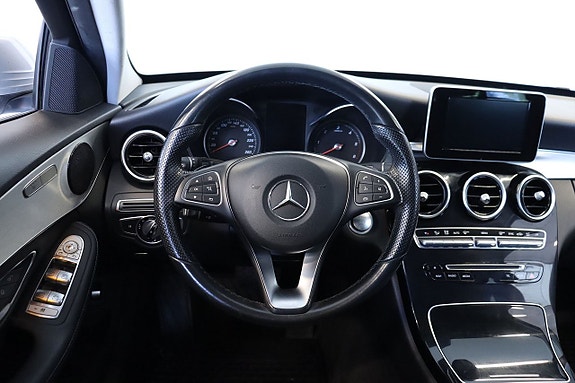 Mercedes-Benz C220 7 of 14