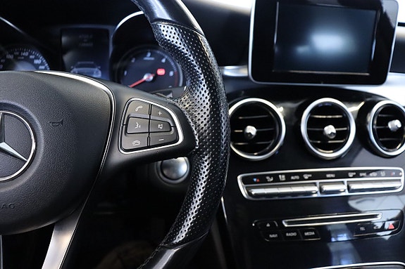 Mercedes-Benz C220 10 of 14