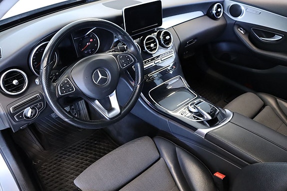 Mercedes-Benz C220 8 of 14