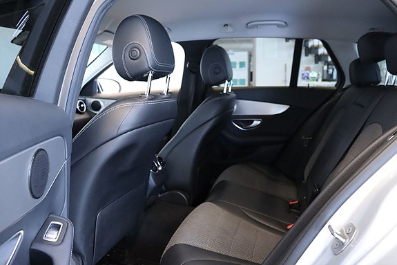 Mercedes-Benz C220 13 of 14