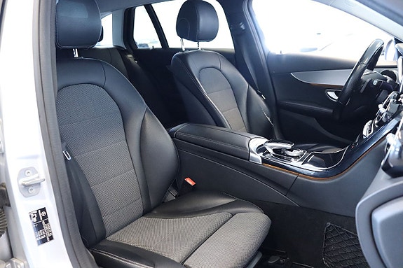 Mercedes-Benz C220 12 of 14
