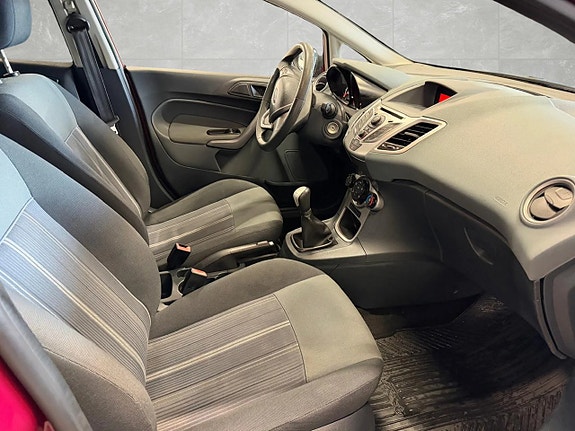 Ford Fiesta 7 of 10