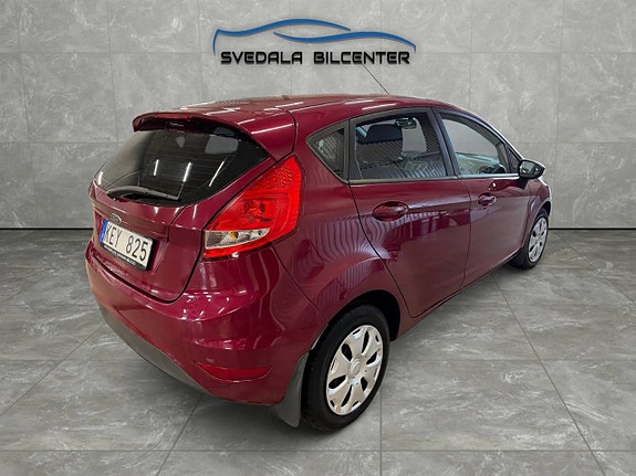 Ford Fiesta 5 of 10