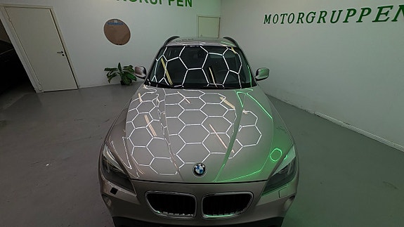 BMW X1 11 of 17