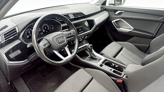 Audi Q3 7 of 17