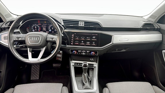 Audi Q3 10 of 17