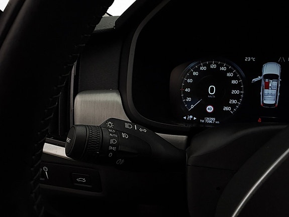 Volvo V90 27 of 29
