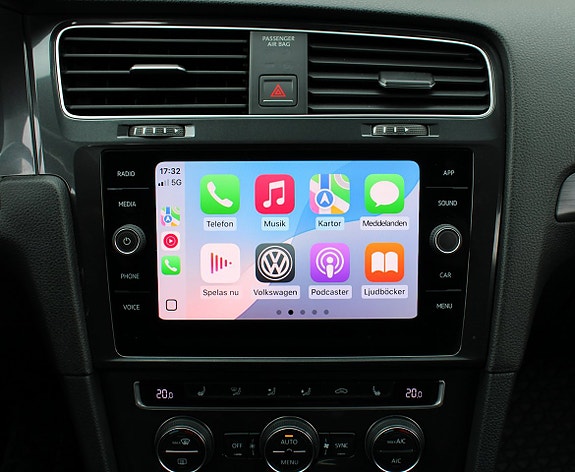 Volkswagen Golf VII 10 of 15
