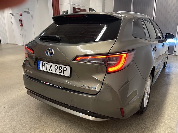 Toyota Corolla 4 of 25