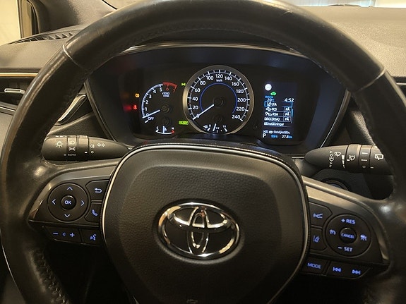 Toyota Corolla 25 of 25