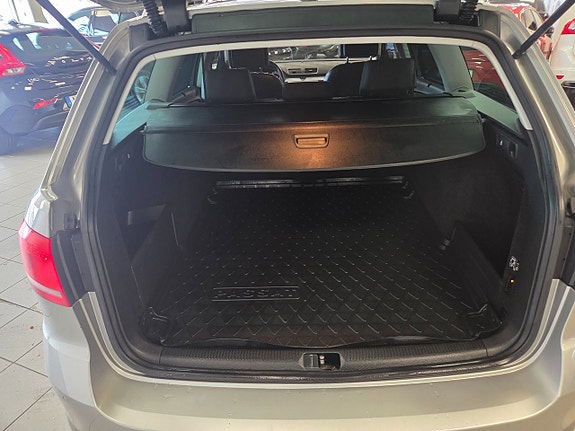 Volkswagen Passat Alltrack 7 of 25