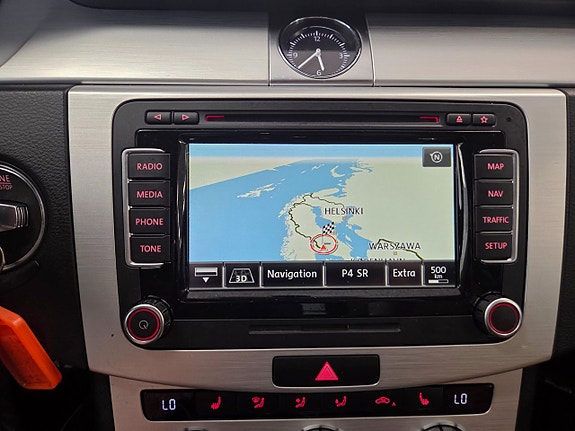 Volkswagen Passat Alltrack 21 of 25