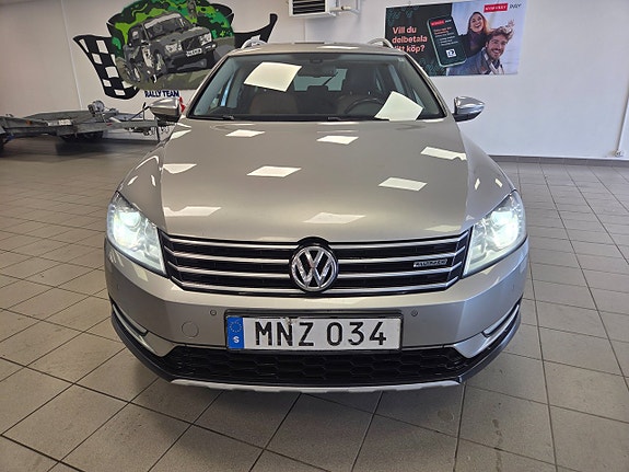Volkswagen Passat Alltrack 17 of 25