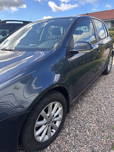 Volkswagen Golf V 3 of 7
