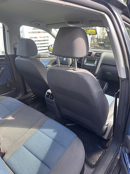 Volkswagen Golf V 7 of 7