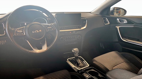 Kia Ceed 4 of 9
