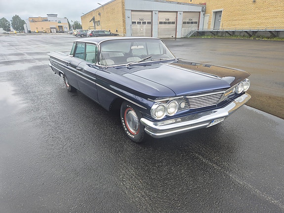 Pontiac Bonneville 2 of 8