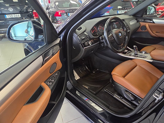 BMW X4 3 of 29