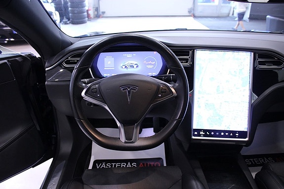 Tesla Model S 12 of 30