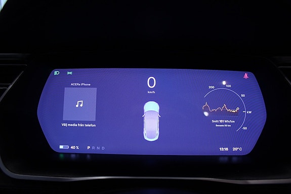 Tesla Model S 23 of 30