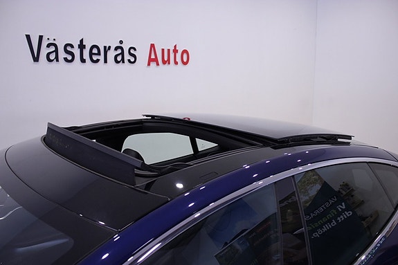 Tesla Model S 10 of 30