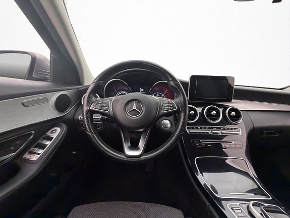 Mercedes-Benz C220 13 of 30