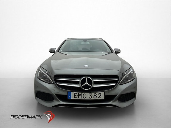 Mercedes-Benz C220 2 of 30