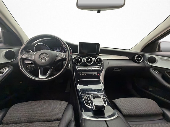 Mercedes-Benz C220 14 of 30