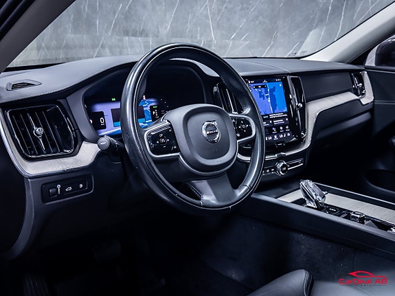 Volvo XC60 12 of 30