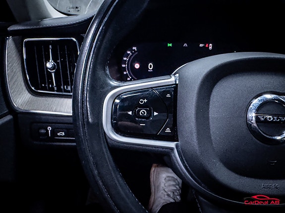 Volvo XC60 23 of 30