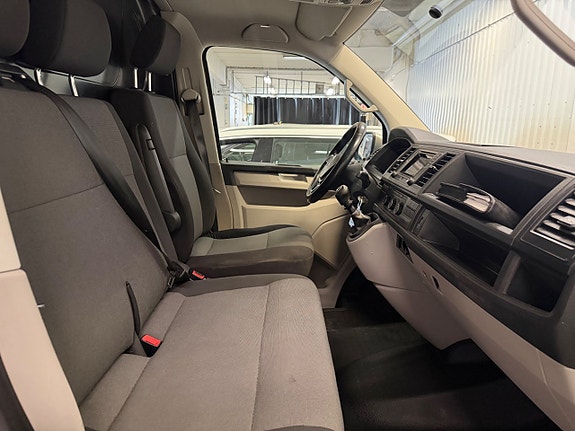 Volkswagen Transporter 11 of 23