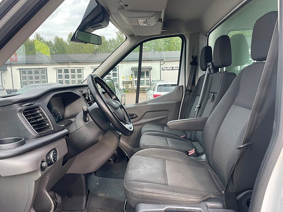 Ford Transit 7 of 10